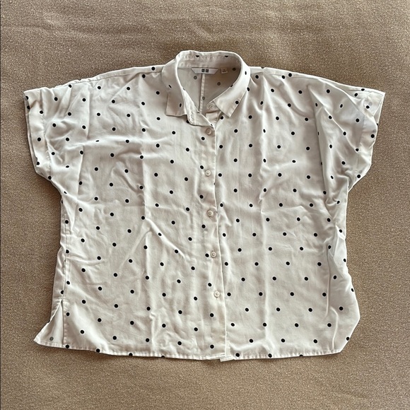 Uniqlo Button Down - Picture 1 of 6